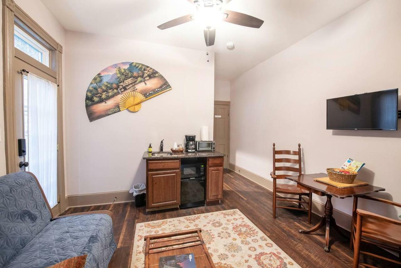 شقة Cozy Hideaway In The Heart Of لانكاستر المظهر الخارجي الصورة